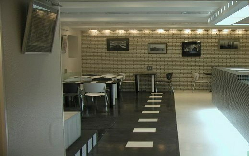 фотокарточка зала Кофейни Black & White на 70 мест  номеров Краснодара