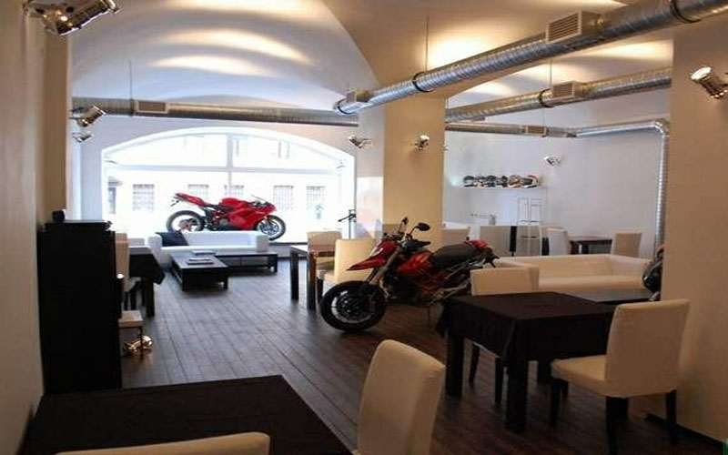 снимок помещения для мероприятия Кафе Италия на 3 мест Краснодара
