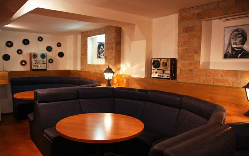 фото зала Кафе Мурье на 3 мест Краснодара